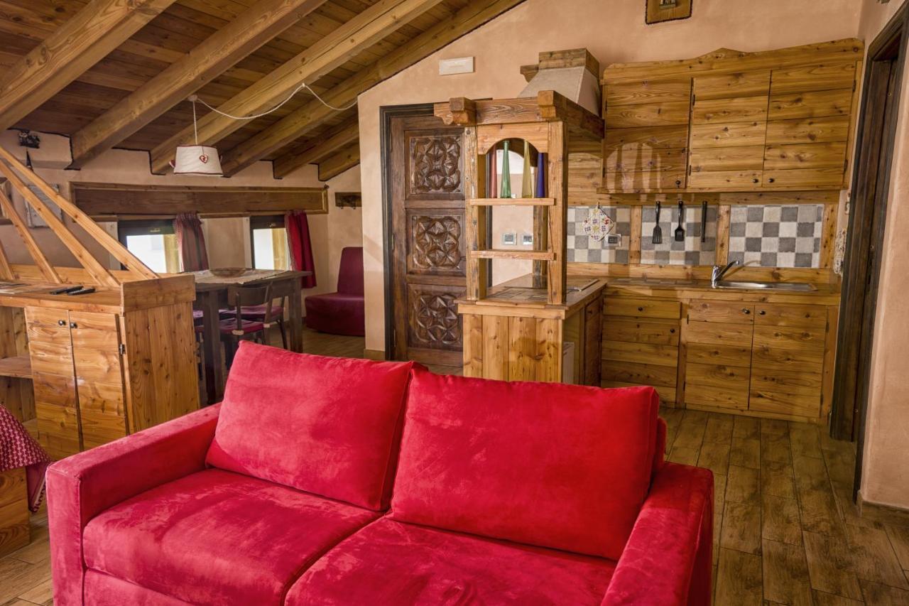 Agriturismo B&B Chèvres à Cheval Charvensod Exterior foto